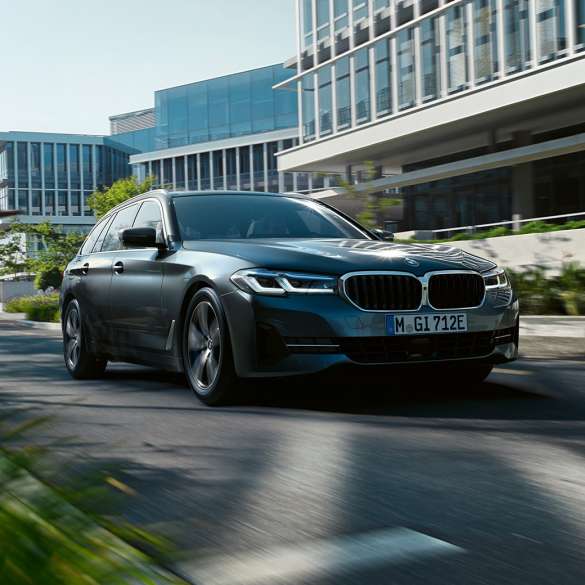 Bmw 5 Series Touring New Vehicles Bmw Uk