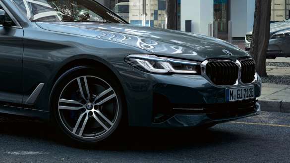 Bmw 5 Series Touring New Vehicles Bmw Uk