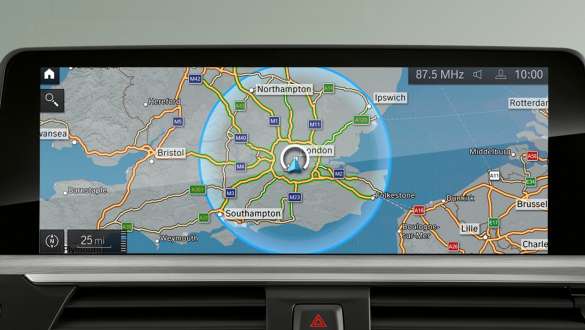 BMW 7 Series Saloon plug-in hybrid G11 G12 navigation system BMW 7 Series Saloon plug-in hybrid G11 G12 navigation system close-up
