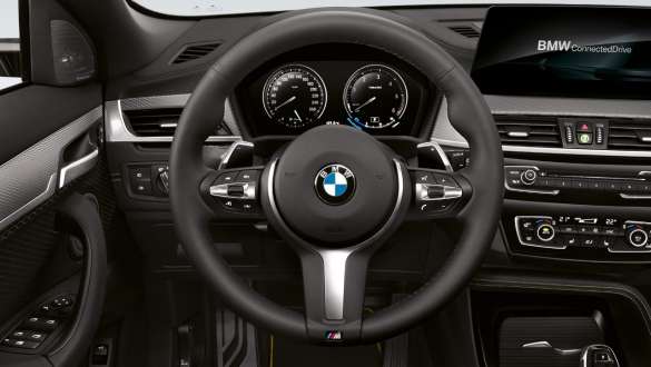 Cockpit BMW X2 F39 Cockpit Active cruise control with Stop&Go function BMW X2 2018 F39 interior
