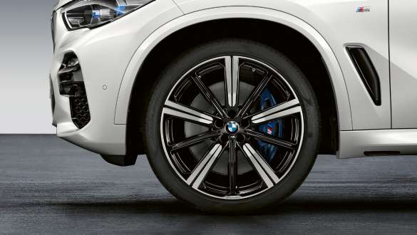 22'' M Performance light alloy wheel Star-spoke style 749 M in Bicolor BMW X5 G05 2018 exterior