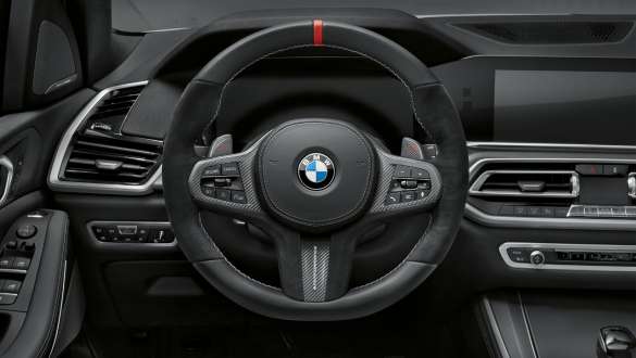 M Performance steering wheel BMW X5 G05 2018 interior