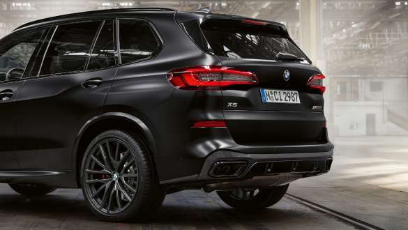 BMW Individual Frozen Black metallic BMW X5 Edition Black Vermilion G05 2021