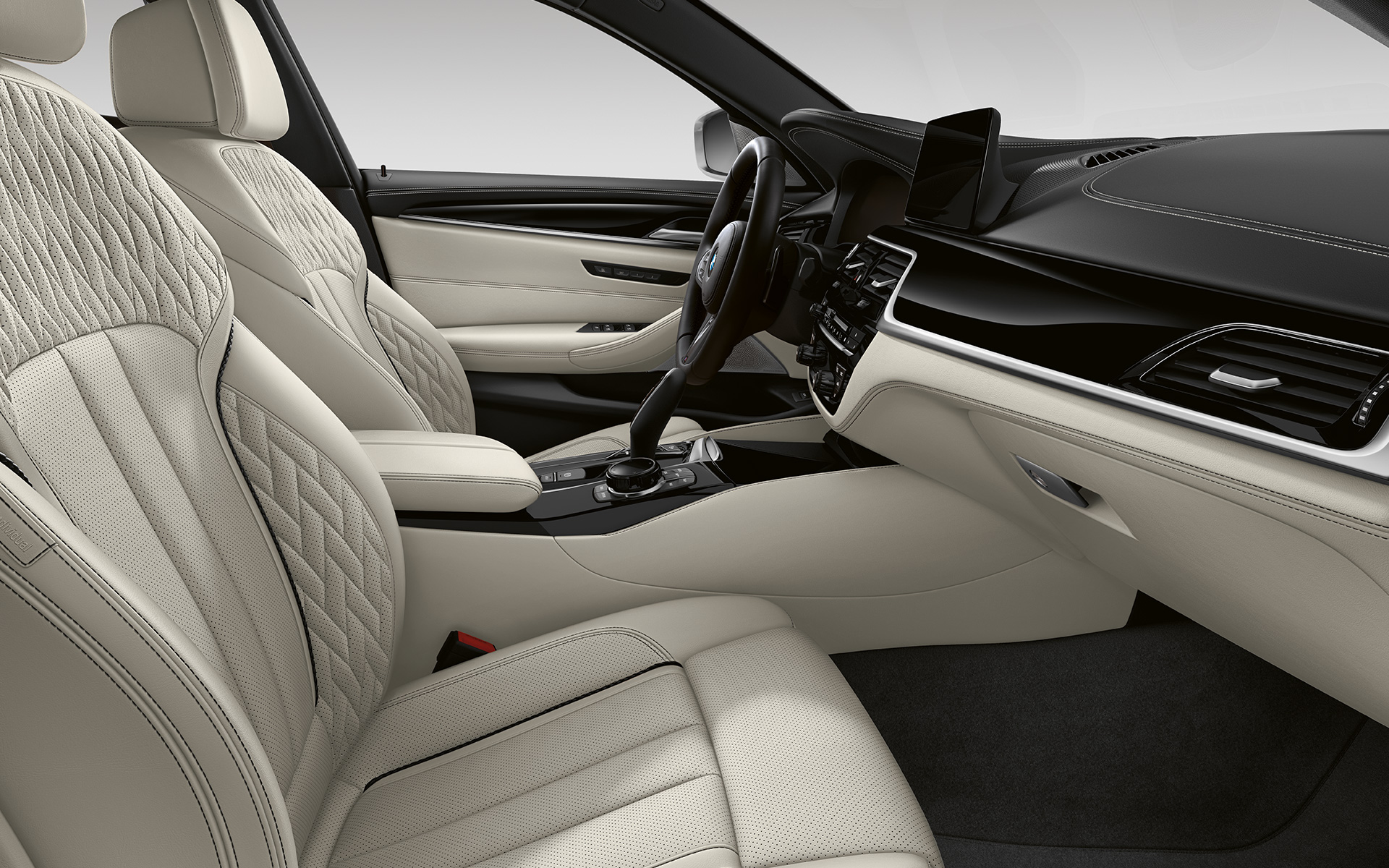 BMW 5 Series Touring G31 LCI interior in BMW Individual Full Merino leather – Smoke White BMW 5 Series Touring G31 Facelift 2020 interior in BMW Individual Full Merino leather – Smoke White