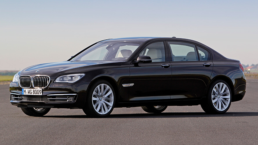 BMW 7 series Saloon (F02) 7/8 side view standing BMW 7 series Saloon (F02) 7/8 side view standing