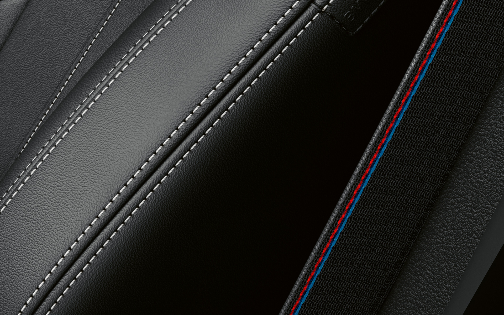 M seat belt BMW M340i xDrive Saloon G20 BMW M340i xDrive Saloon G20 M seat belts close-up