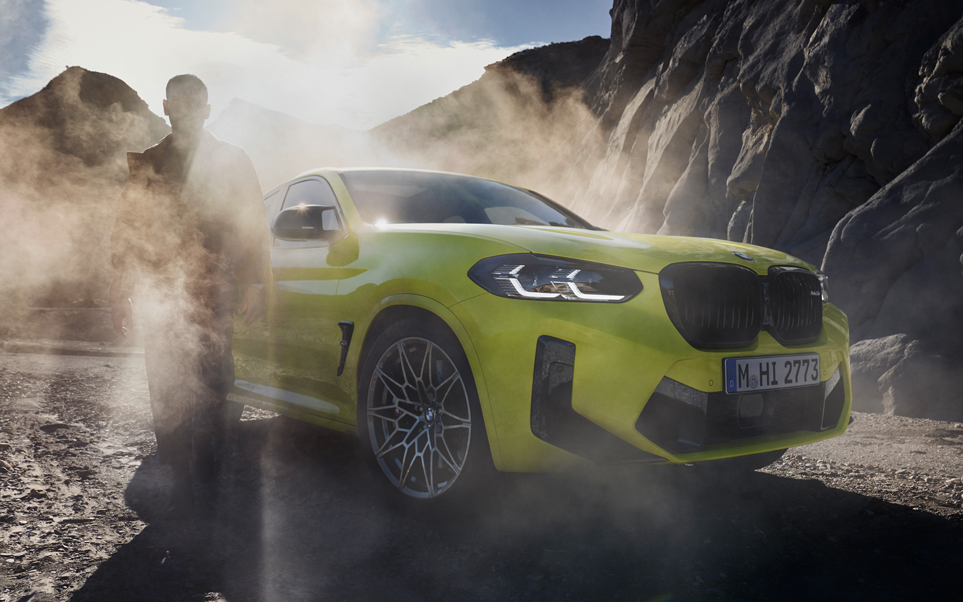 BMW X4 M MidSize HighPerformance Sporty Coupé SUV