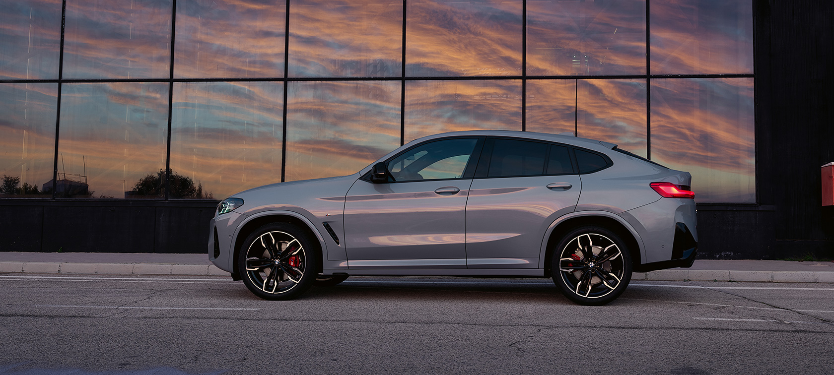 2024 BMW X4 MidSize Sporty Coupé SUV Price, Interior
