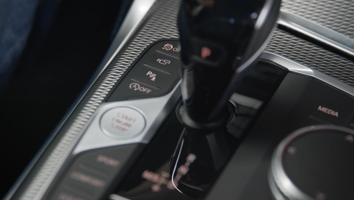 Smartphone Integration and Drive Recorder Smartphone Integration and Drive Recorder