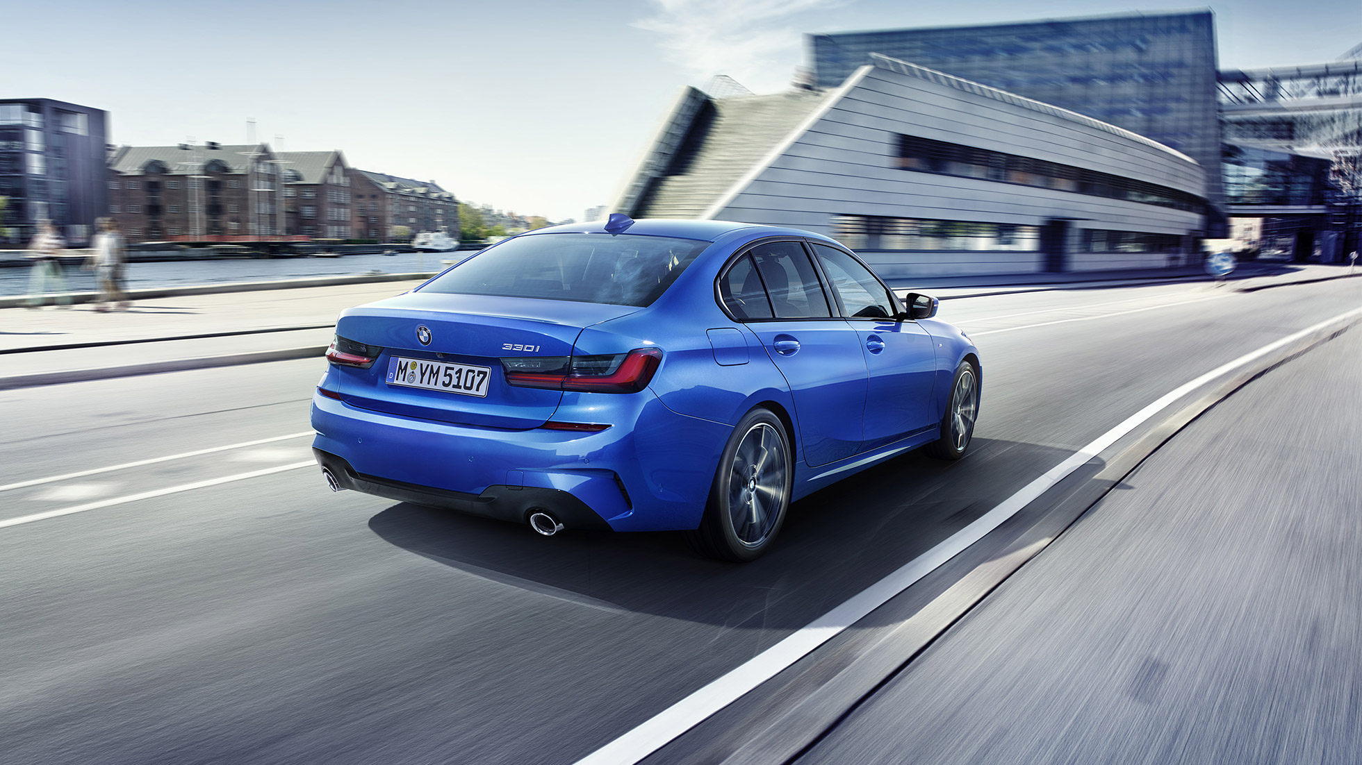 BMW 3 Series Saloon, side rear shot BMW 3 Series Saloon, side rear shot