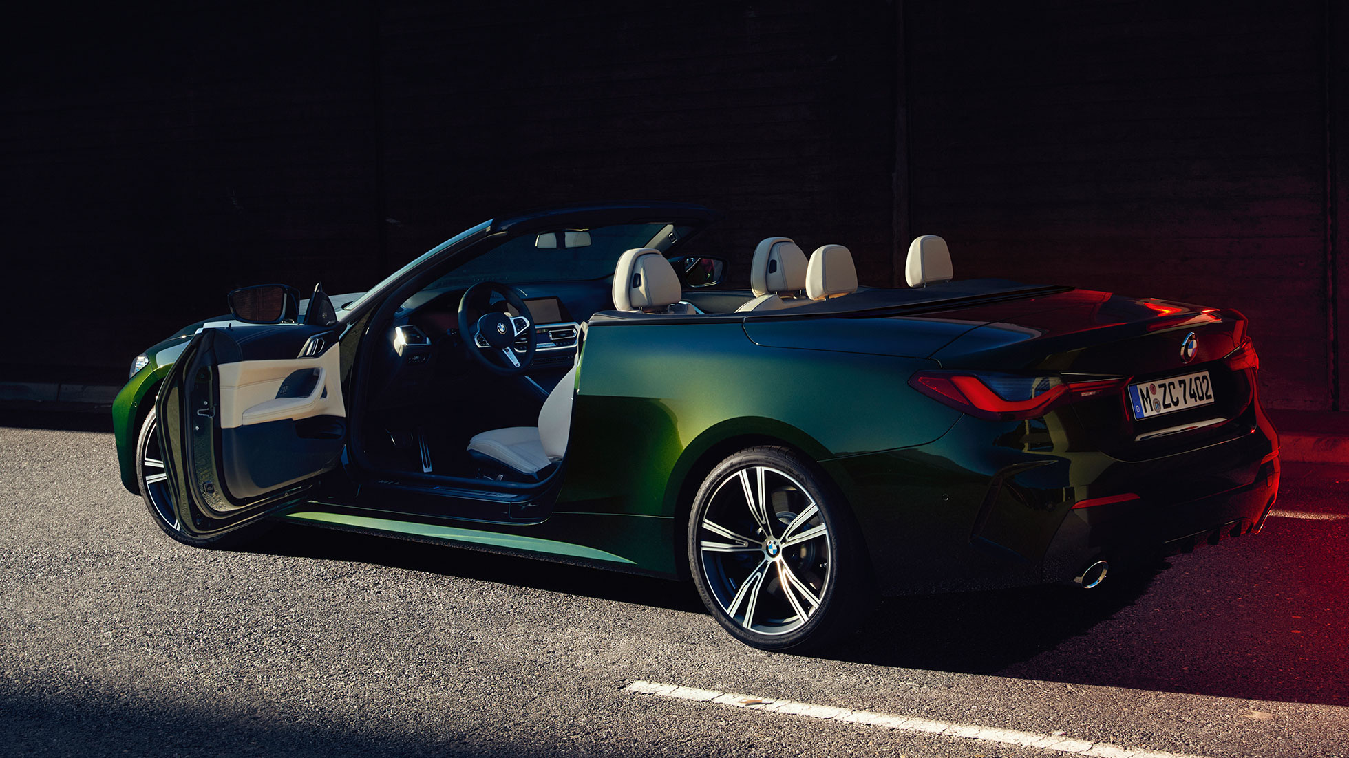 Three-quarter front view BMW 4 Series Convertible G23 2020 BMW 4 Series Convertible G23 2020 Sanremo Green metallic three-quarter rear view