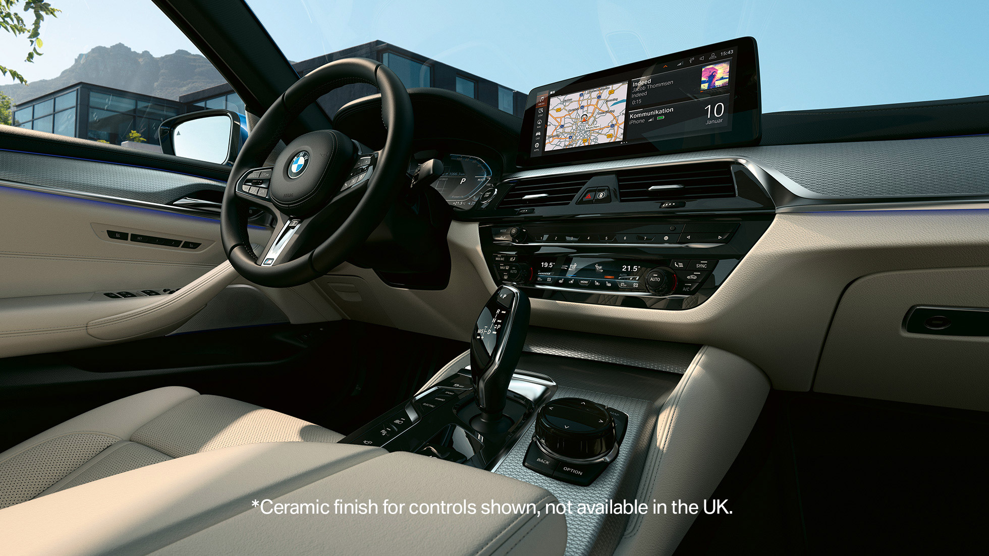 Interior BMW 5 Series Saloon G30 Control display & Sport leather steering wheel BMW 5 Series Saloon G30 Facelift 2020 interior