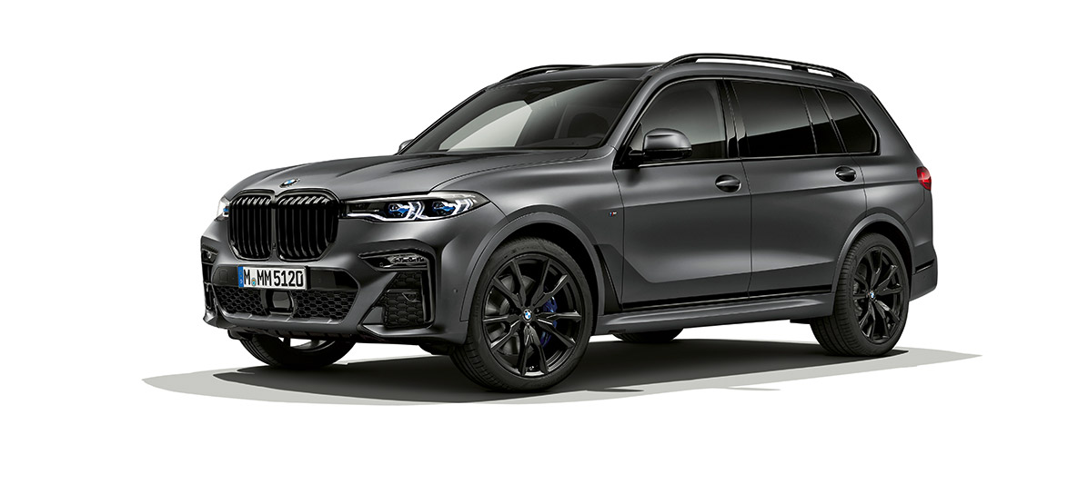 BMW X7 Dark Shadow Edition BMW X7 Dark Shadow Edition Front 3/4 View